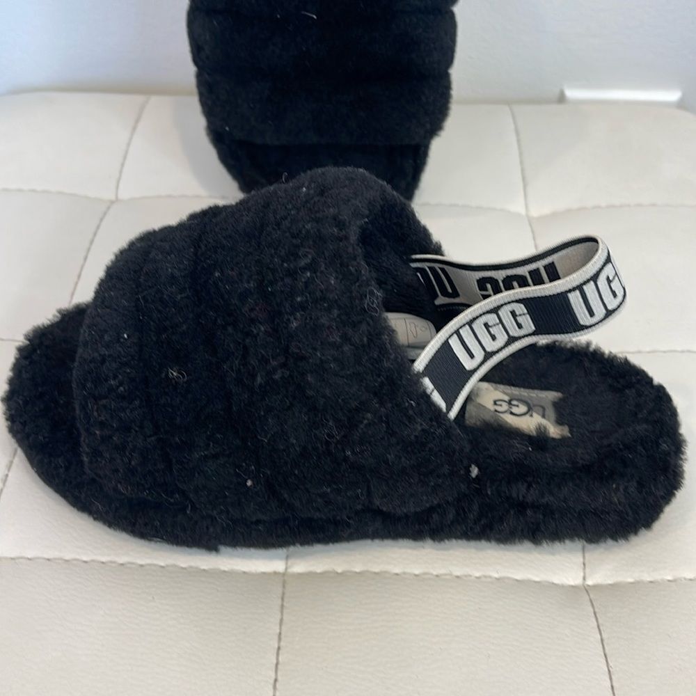 Ugg Black Slippers (1098494K) - Picture 2 of 4